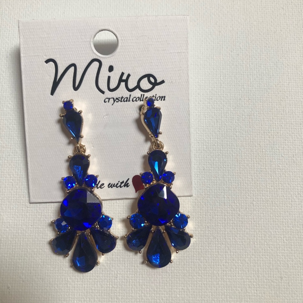 Royalty earrings